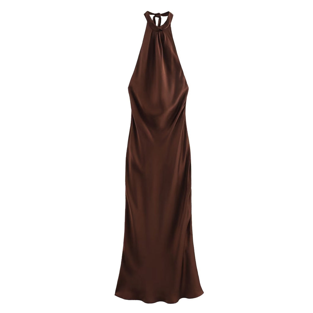 Women's Evening Dress with Halterneck and Flowing Cut