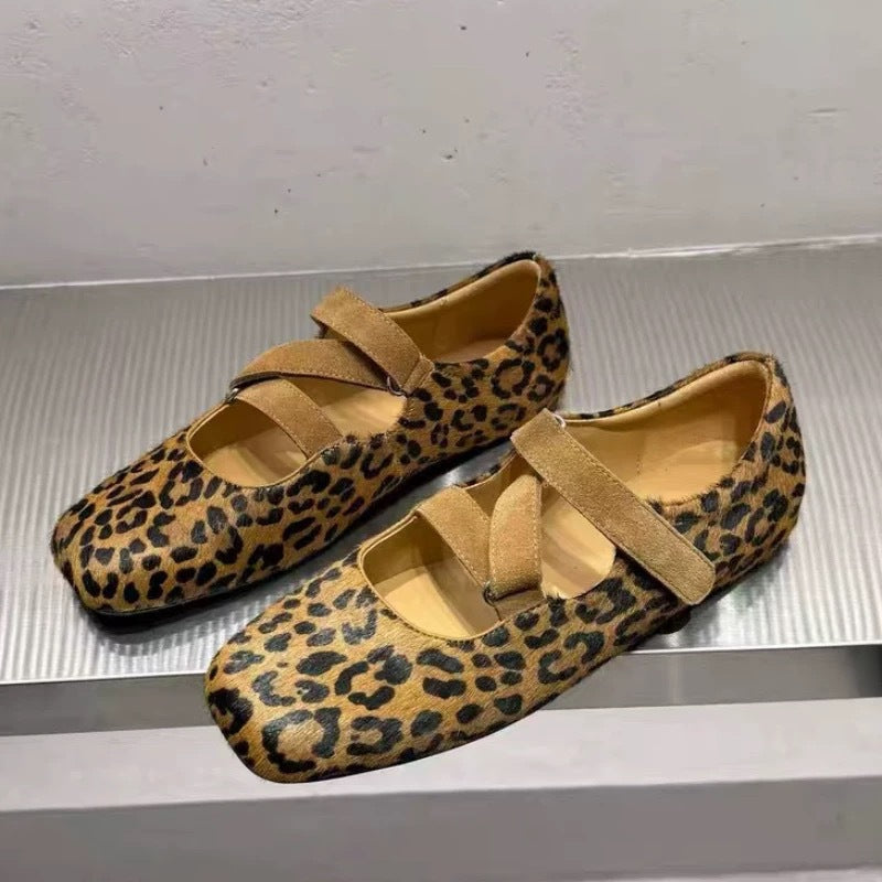 Women's Leopard Print Ballet Flats with Elegant Strap
