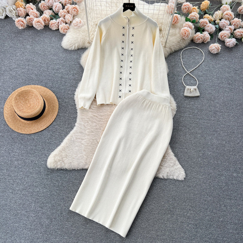 Women's Elegant Knit Suit with Zipper
