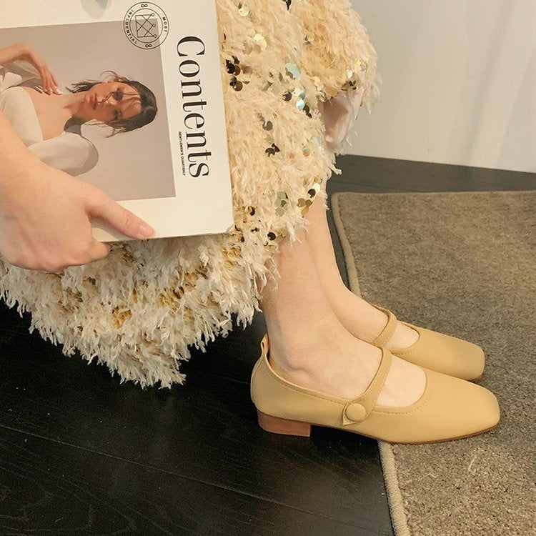 Women's Ballet Flats with Elegant Strap and Textured Finish
