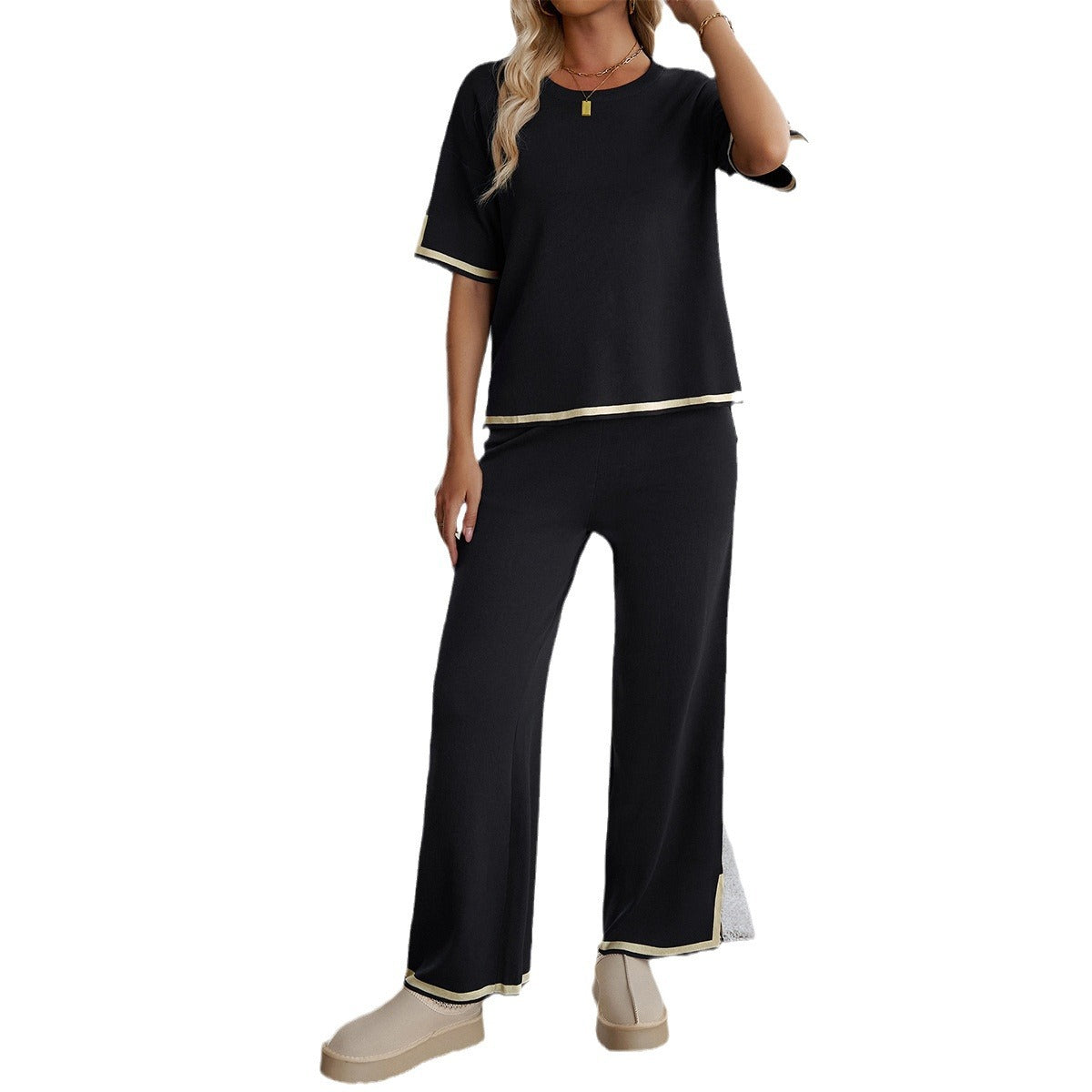 Women's Casual Two-Piece Set with Wide Cut and Gold Accents
