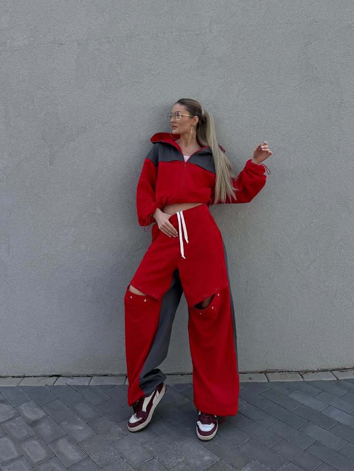 Women's Fashionable Tracksuit