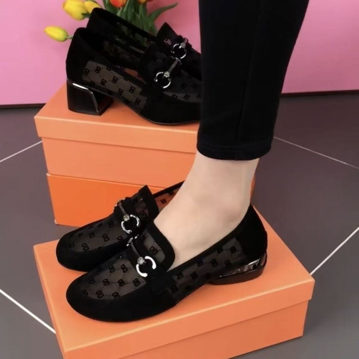 Women's Ballet Flats with Transparent Design and Fashionable Accents