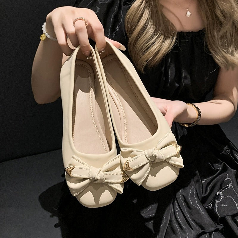 Women's Ballet Flats with Elegant Bow Detail and Soft Footbed