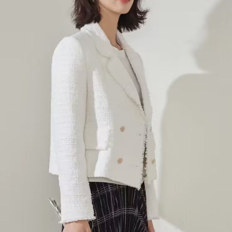 Elegant Double-Breasted Blazer with Textured Fabric
