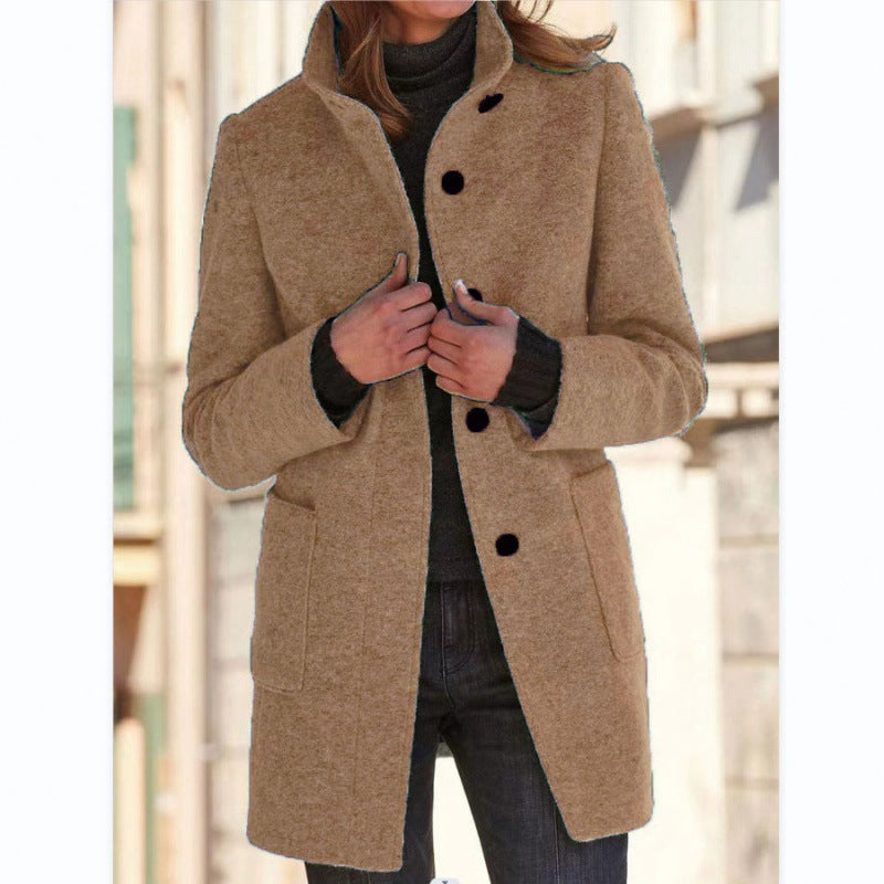 Women's Elegant Wool Jacket with Pockets and Button Closure