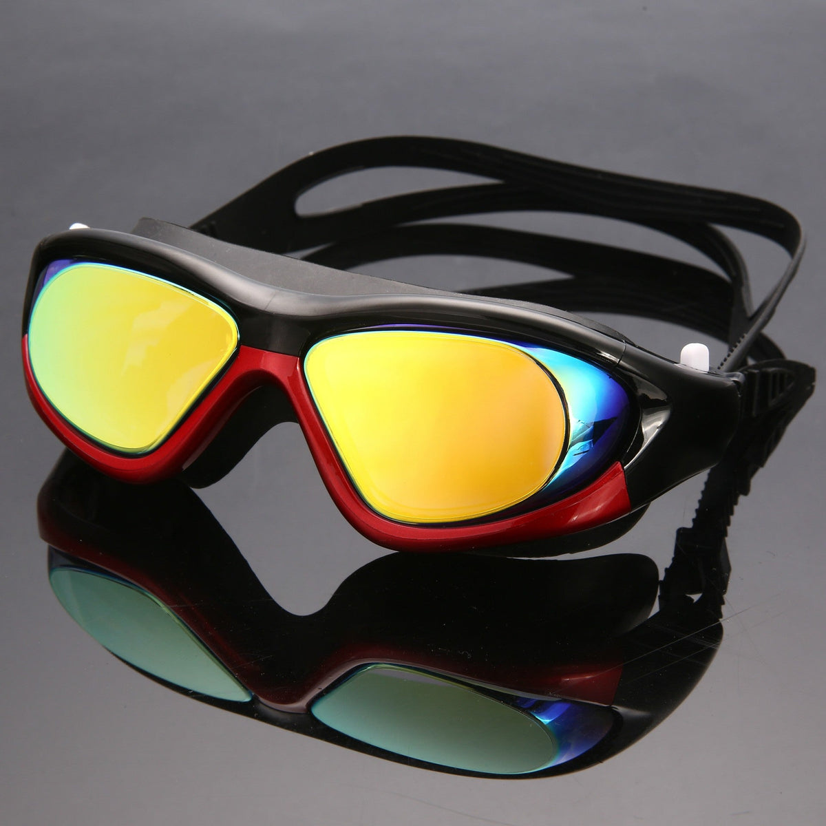 Swim goggles