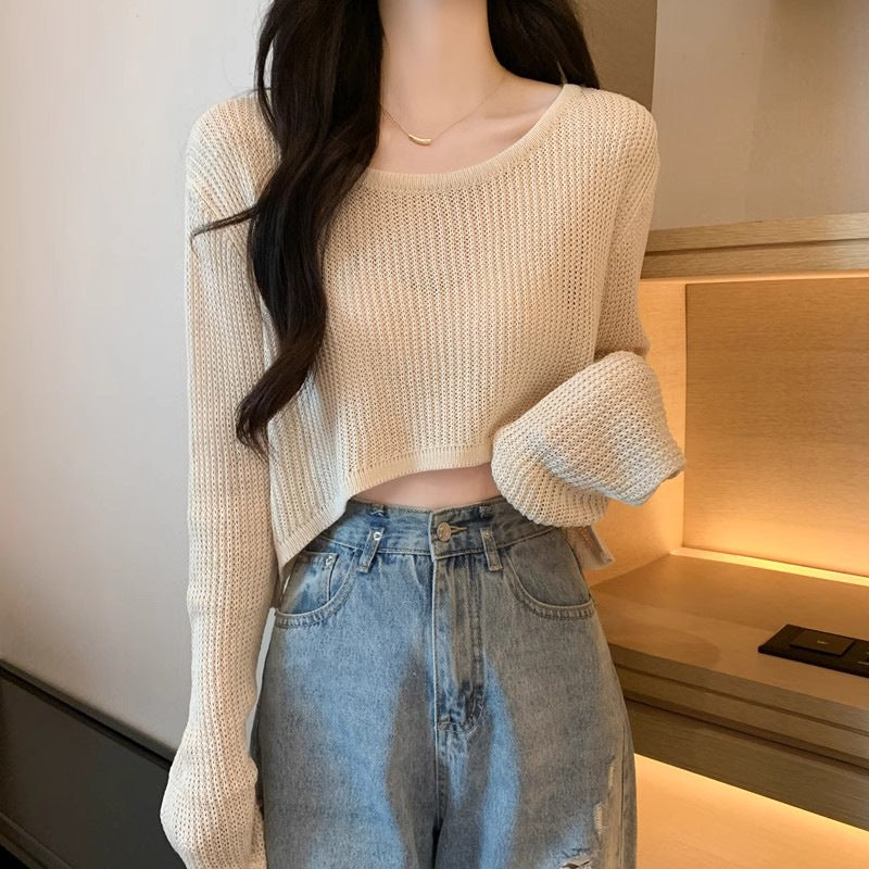 Women's Cropped Knit Sweater with Fine Texture and Relaxed Shoulders
