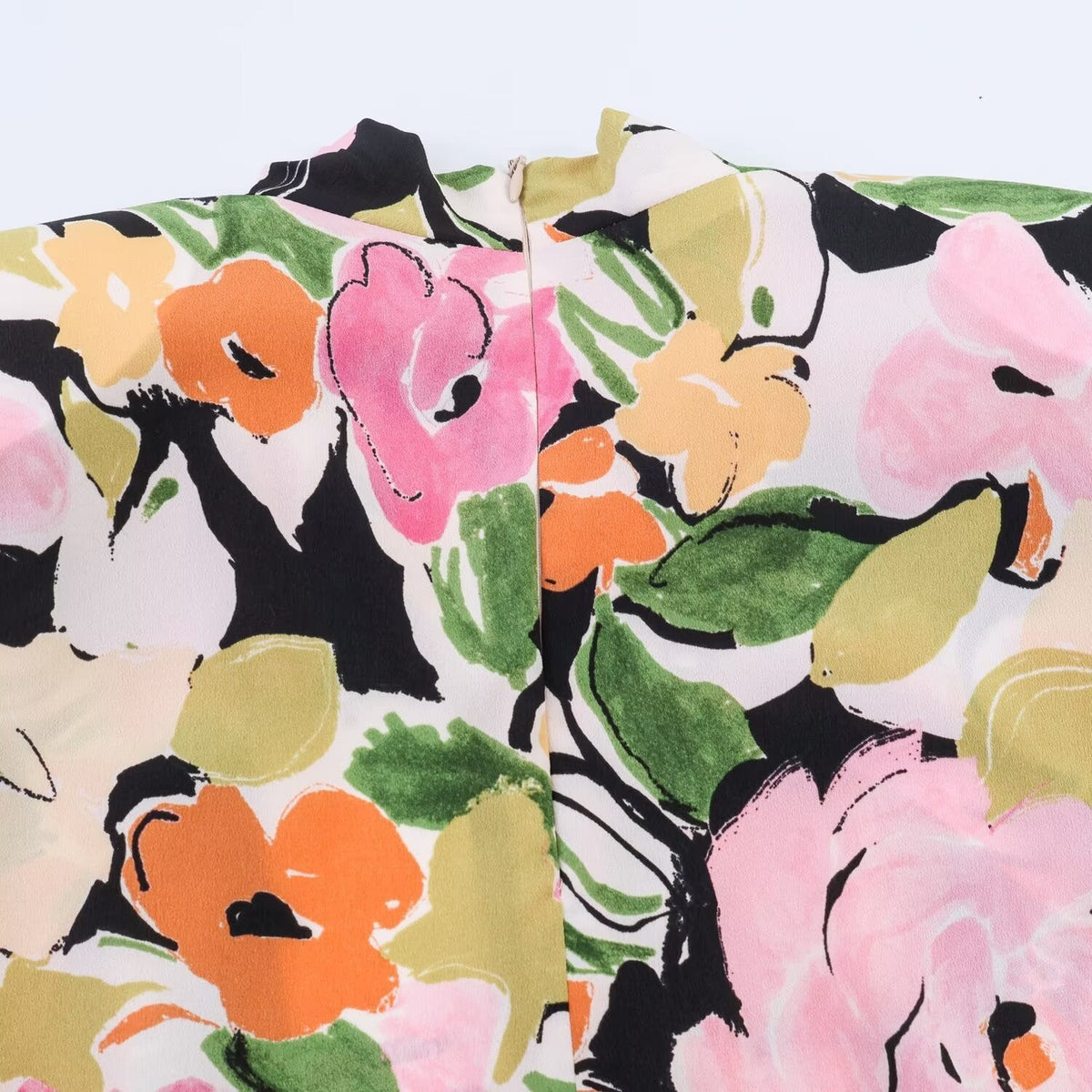 Women's Floral Blouse with Elegant Knot Detail