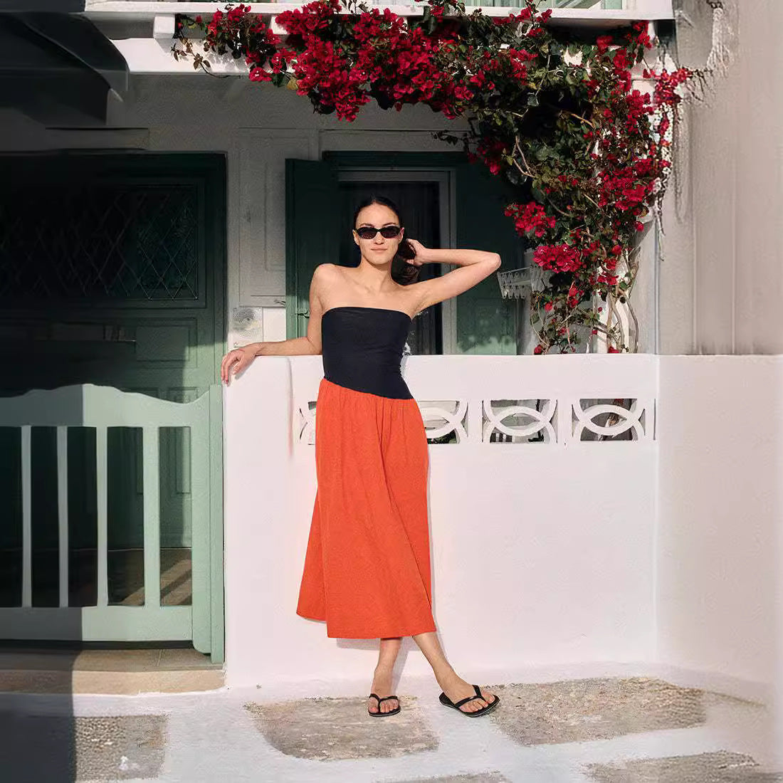 Women's Sleeveless Maxi Dress with High-Quality Bodice and Voluminous Skirt