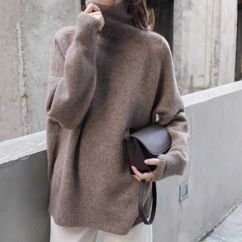 Women's Comfortable Turtleneck Sweater in Wool Blend