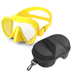 Diving mask with wide field of vision