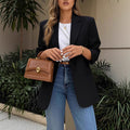 Elegant Women's Blazer with Modern Cut Lines and Practical Pockets