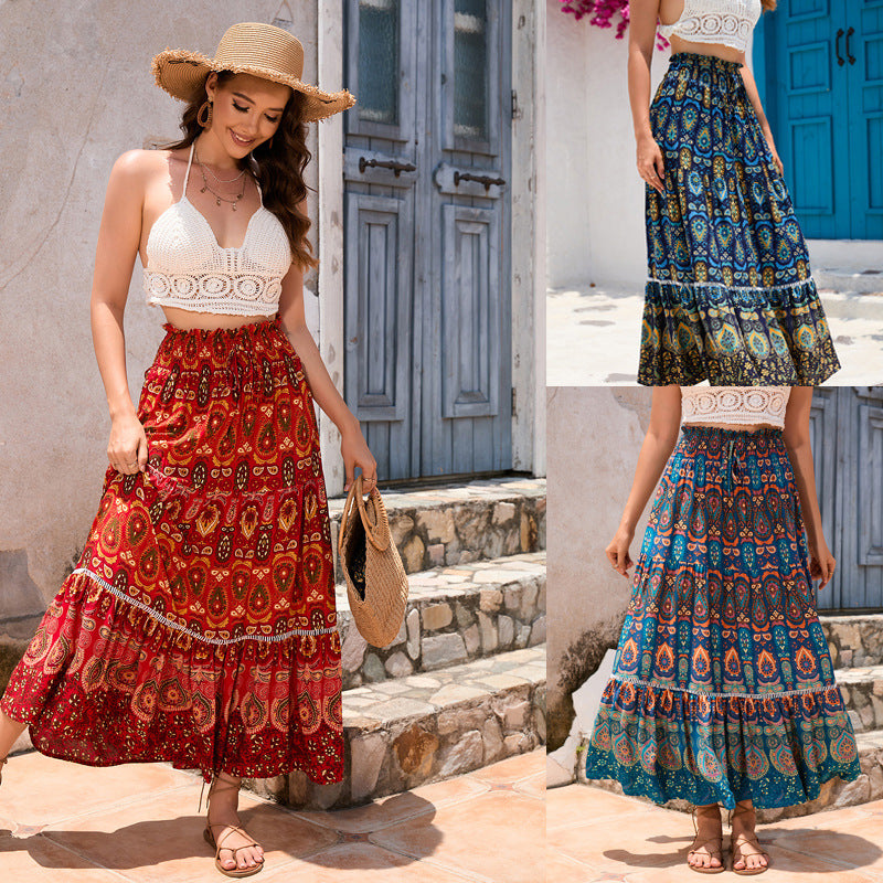 Women's Maxi Skirt with Voluminous Hem and Colorful Pattern
