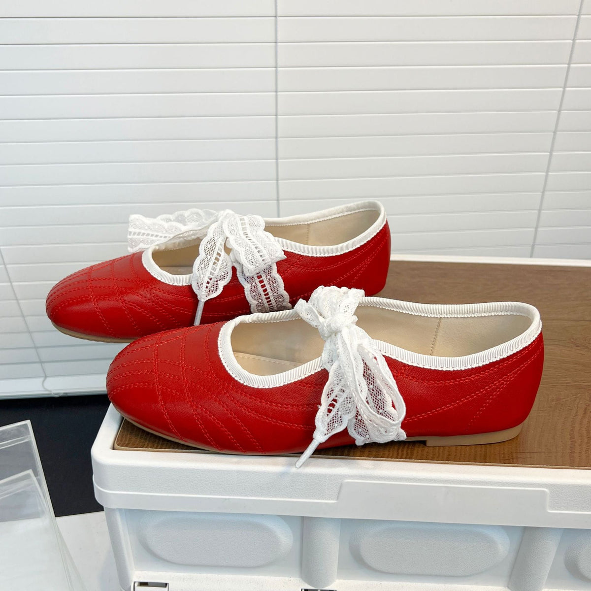 Women's Ballet Flats with Elegant Lace Inlay and Comfortable Footbed