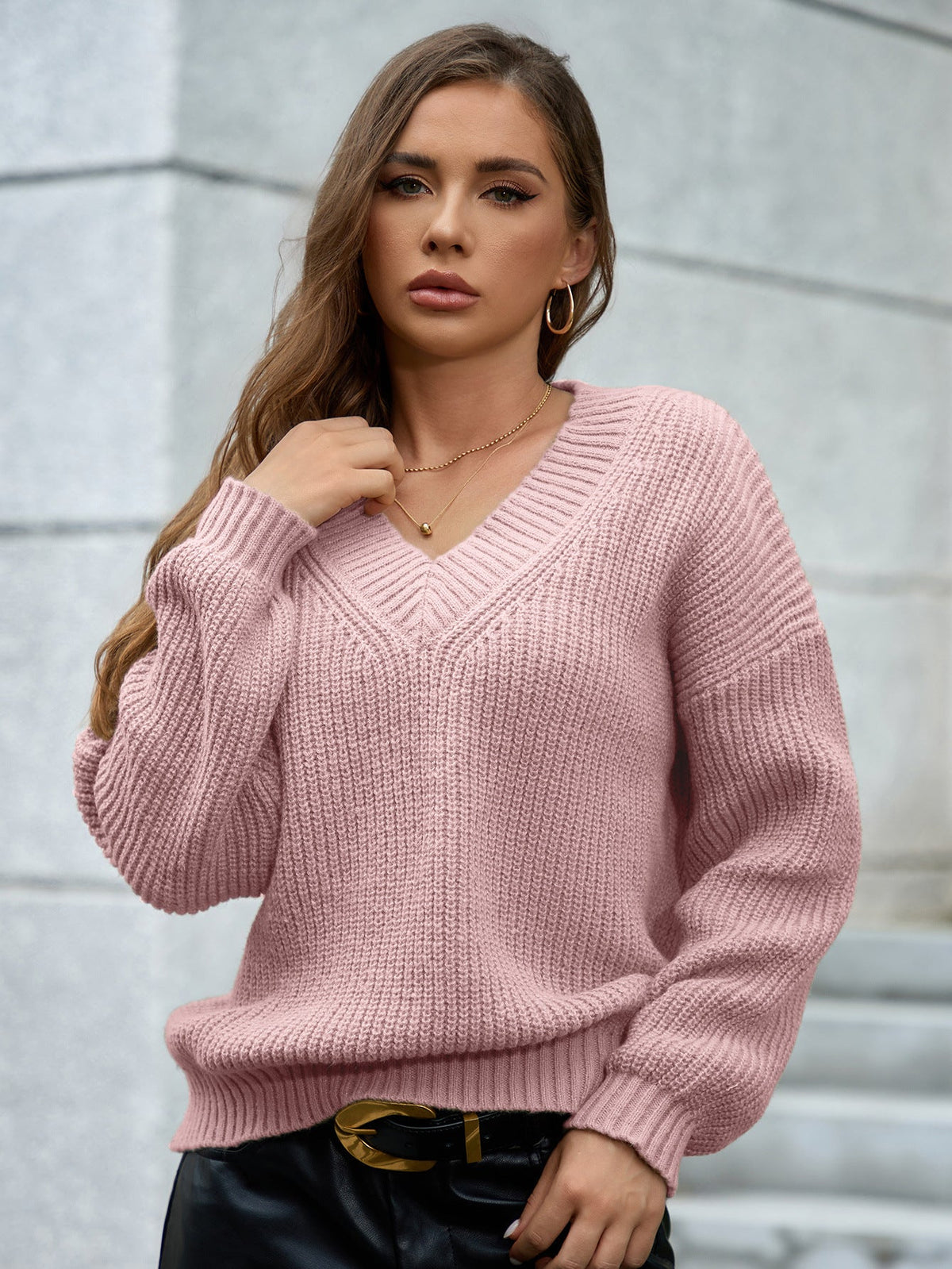 Women's Cozy V-Neck Knit Sweater with Relaxed Fit and Textured Pattern
