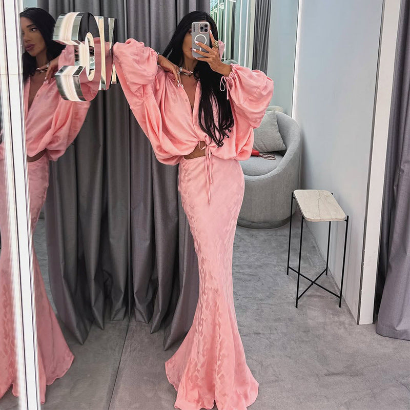 Women's Elegant and Airy Ensemble with Voluminous Sleeves