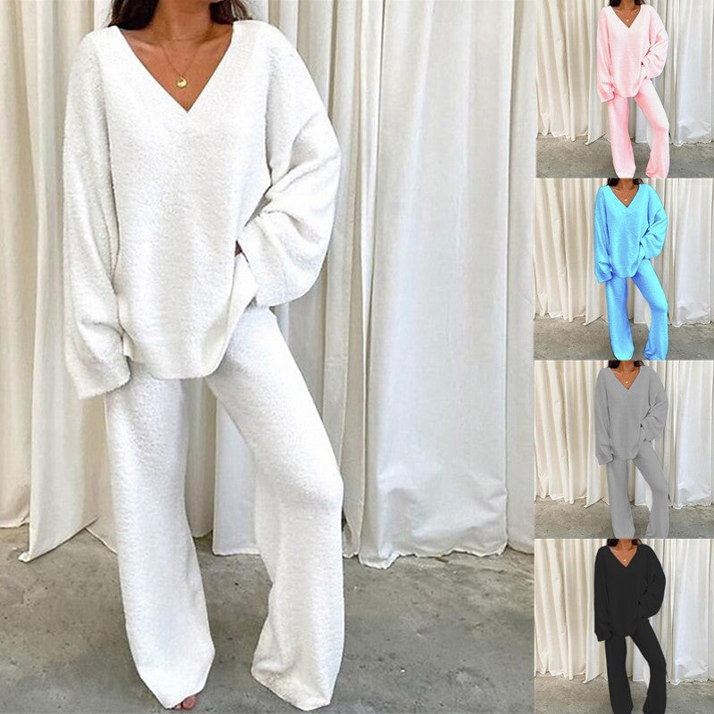 Women Comfortable Fleece Loungewear Set with V-Neck
