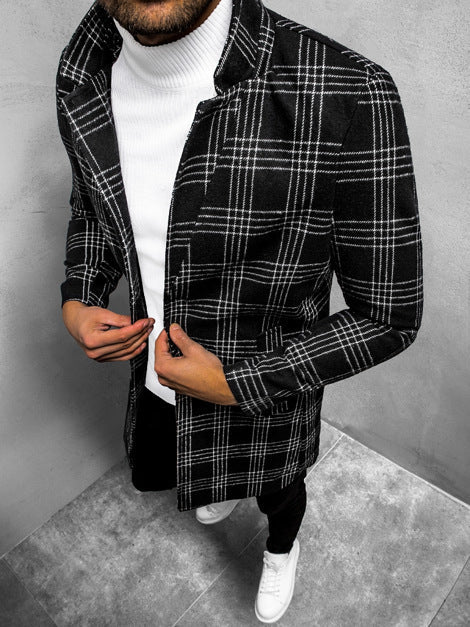 Women's Elegant Trench Coat with Plaid Pattern and Tailored Fit