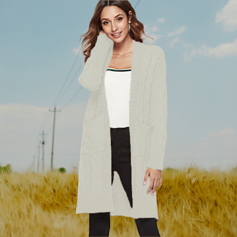 Women's Chunky Knit Cardigan with Deep Pockets and Decorative Cable Knit