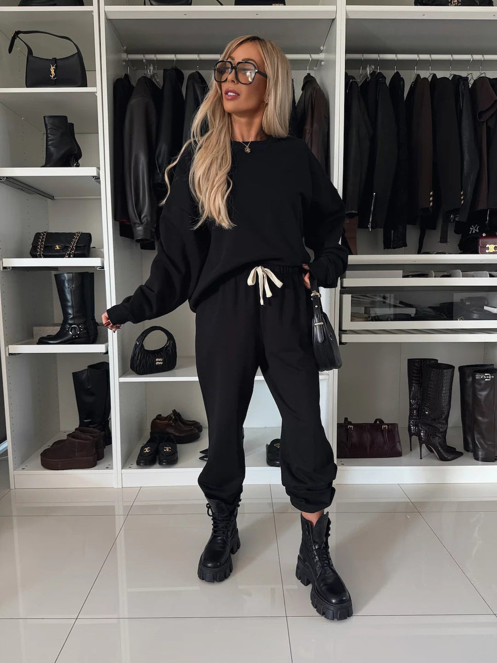 Women's Relaxed Sweatshirt and Pants Set