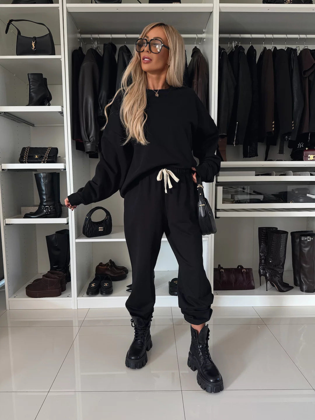 Women's Relaxed Sweatshirt and Pants Set