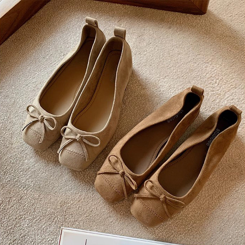 Women's Ballet Flats with Decorative Bow Detail