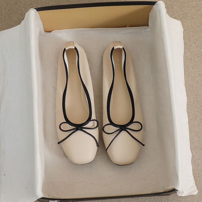 Women's Ballet Flats with Bow Accent