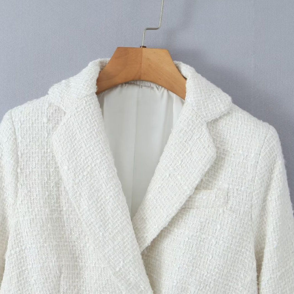 Elegant Double-Breasted Blazer with Textured Fabric