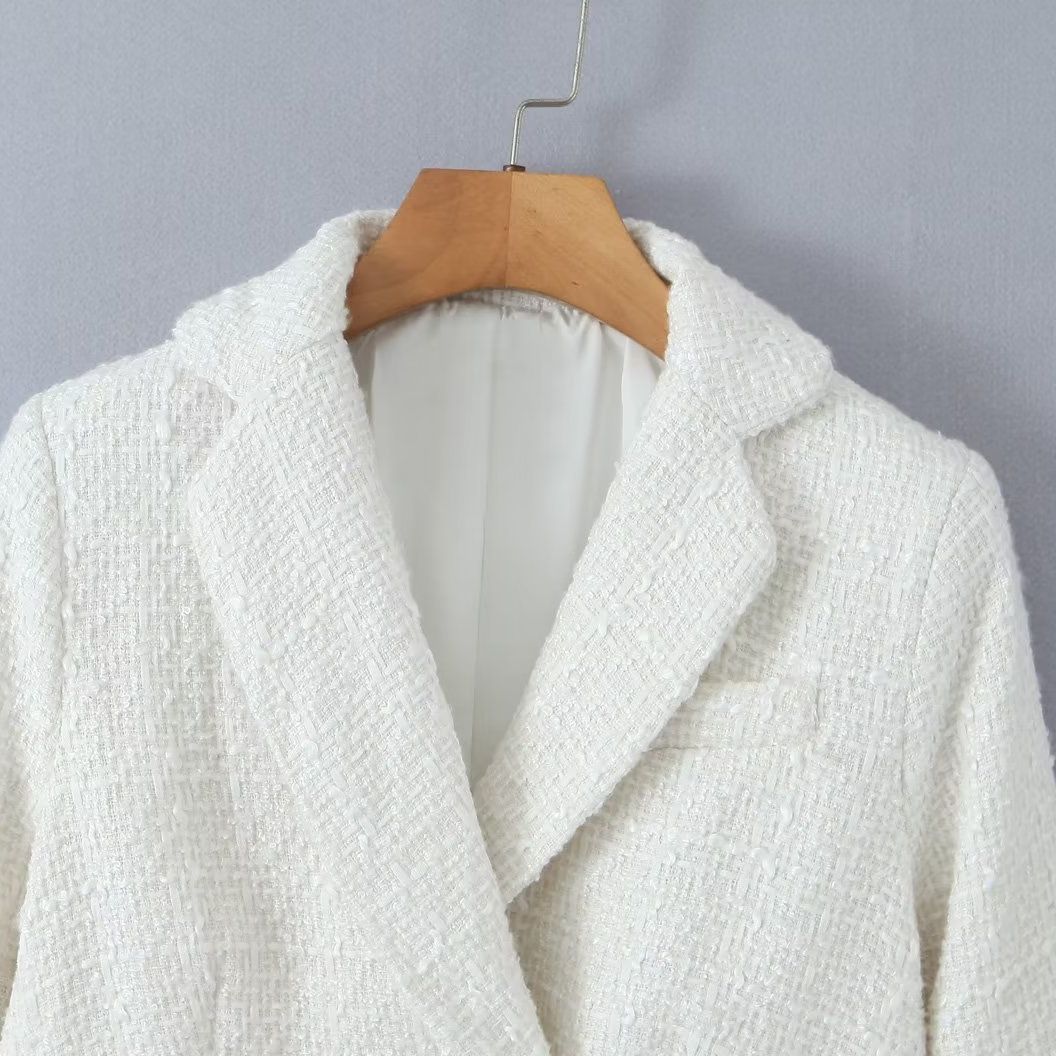 Elegant Double-Breasted Blazer with Textured Fabric