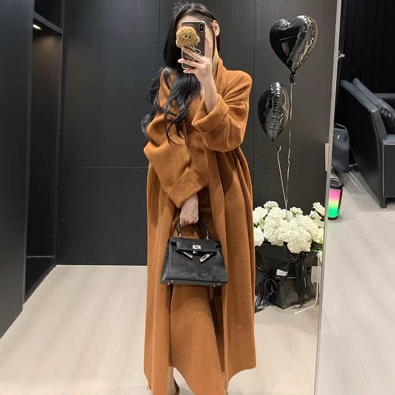Women's Elegant Knit Coat with Wide Cut and Practical Pockets