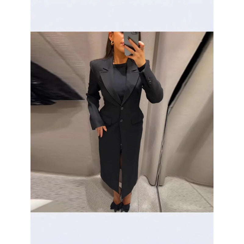 Women's Elegant Long Blazer with Slim Silhouette and Classic Details