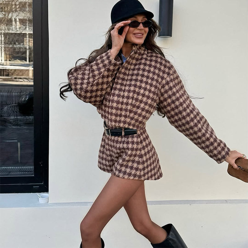 Women's Fashionable Plaid Short Suit with Voluminous Sleeves