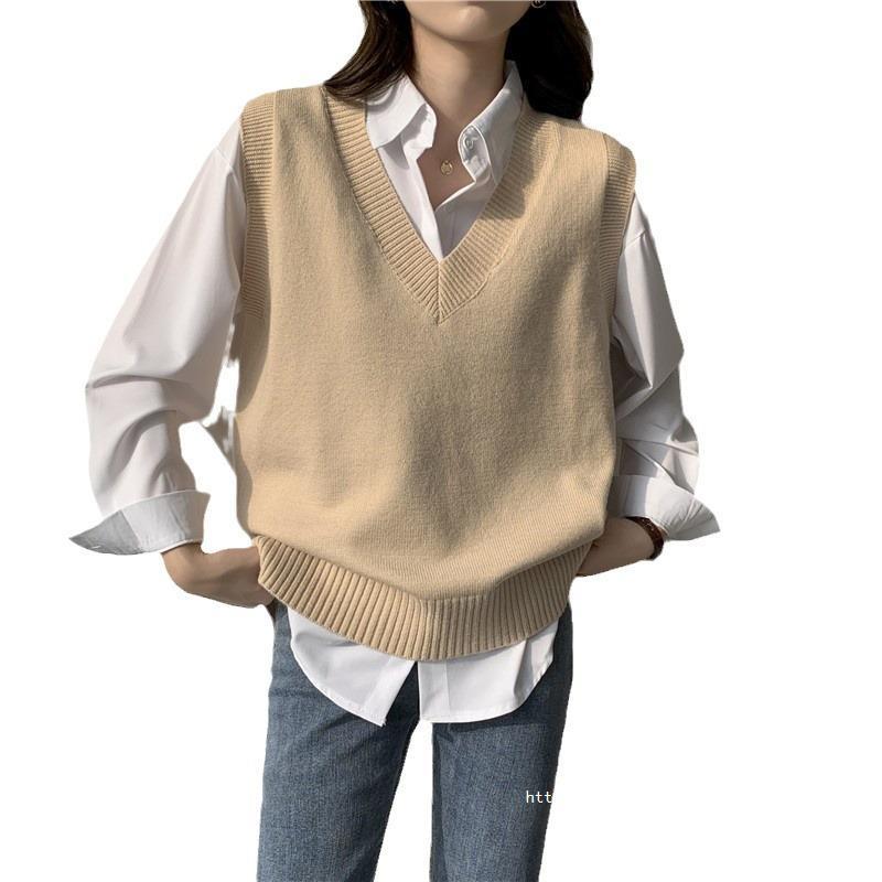 Women's Sleeveless Knit Vest with V-Neck and Ribbed Details