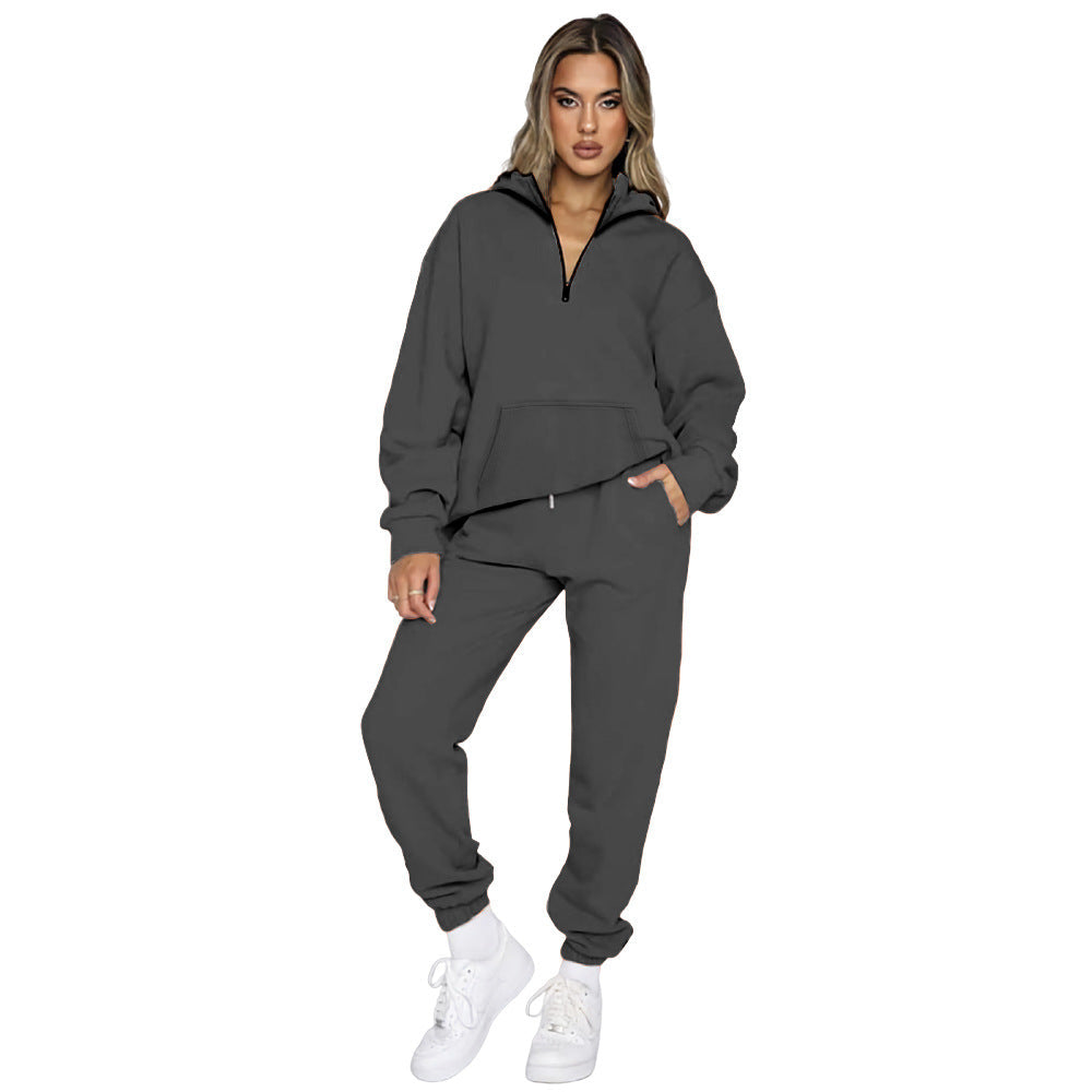 Women's Cozy Two-Piece Sweatsuit with Half-Zip and Practical Pockets