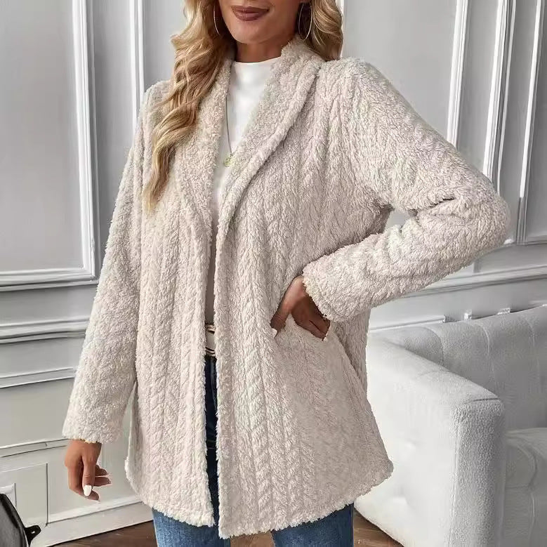 Elegant and Casual Plush Jacket with Textured Design