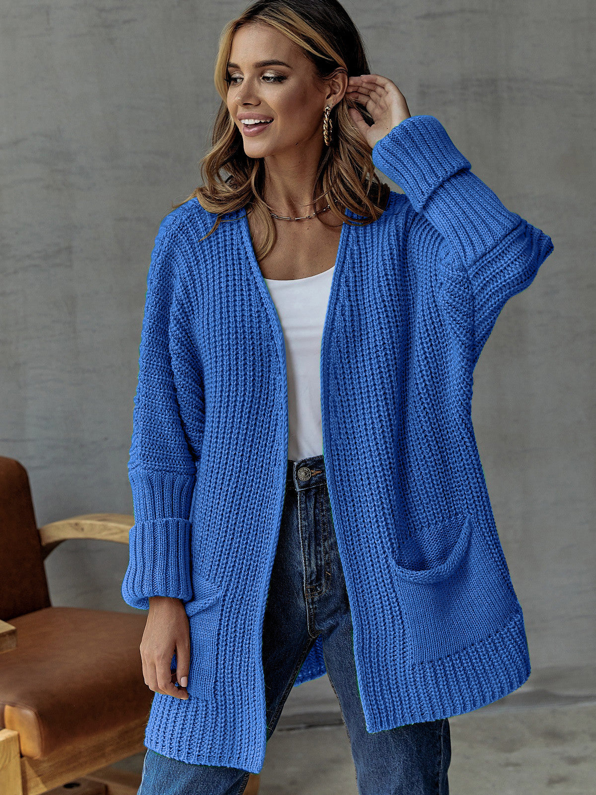 Women's Knit Cardigan with Large Pockets and Textured Design