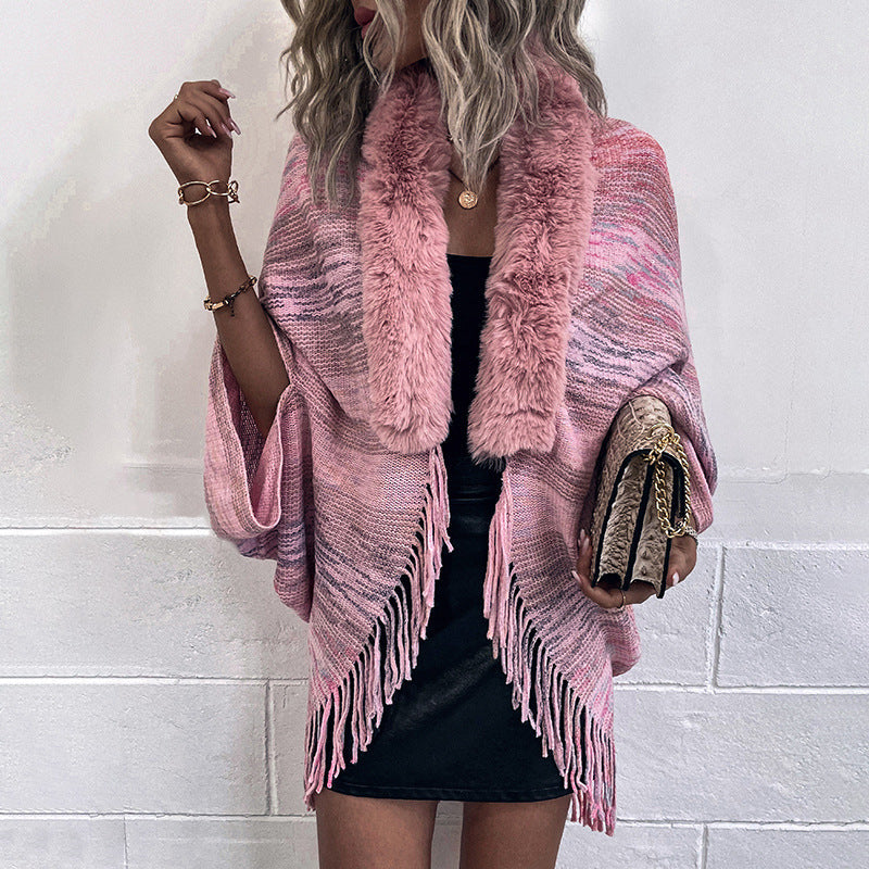 Elegant Women's Poncho with Faux Fur Collar and Fringed Hem