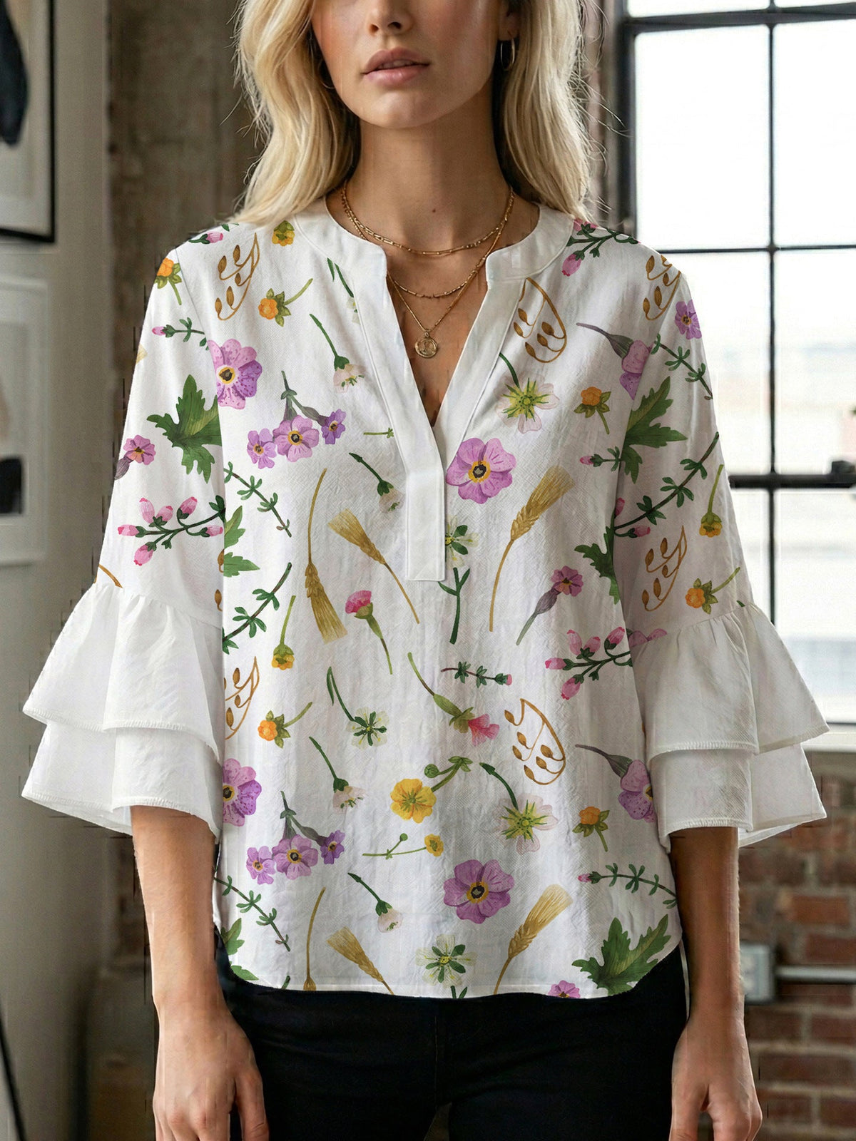 Women's Floral Blouse with Voluminous Sleeves