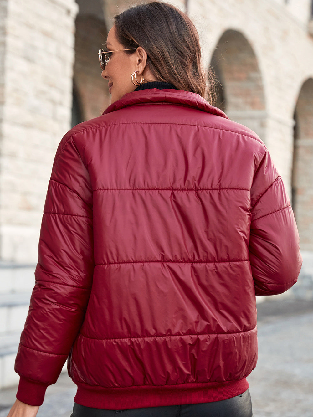 Women's Elegant Quilted Jacket with High Collar and Modern Pockets
