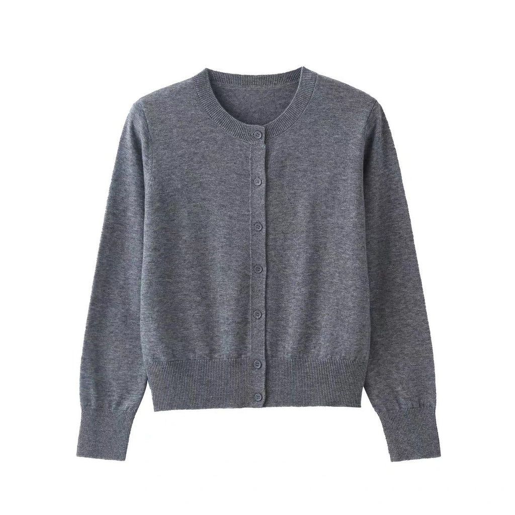 Elegant Knit Cardigan with Fine Buttons