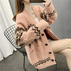 Women's Chunky Knit Cardigan with Pattern and Pockets