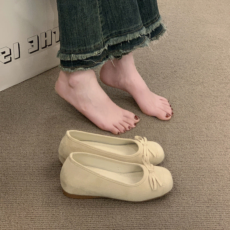 Women's Ballet Flats with Elegant Shine and Fine Bow