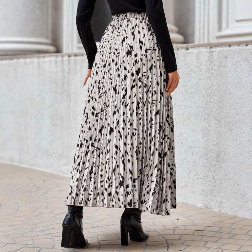 Women's Pleated Maxi Skirt with Fashionable Pattern