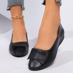 Women's Ballet Flats with Elegant Bow Appliqué