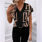 Women's Elegantly Cut Blouse with Modern Graphic Pattern