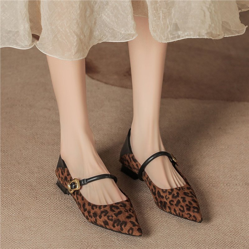 Women's Ballet Flats with Floral Accents
