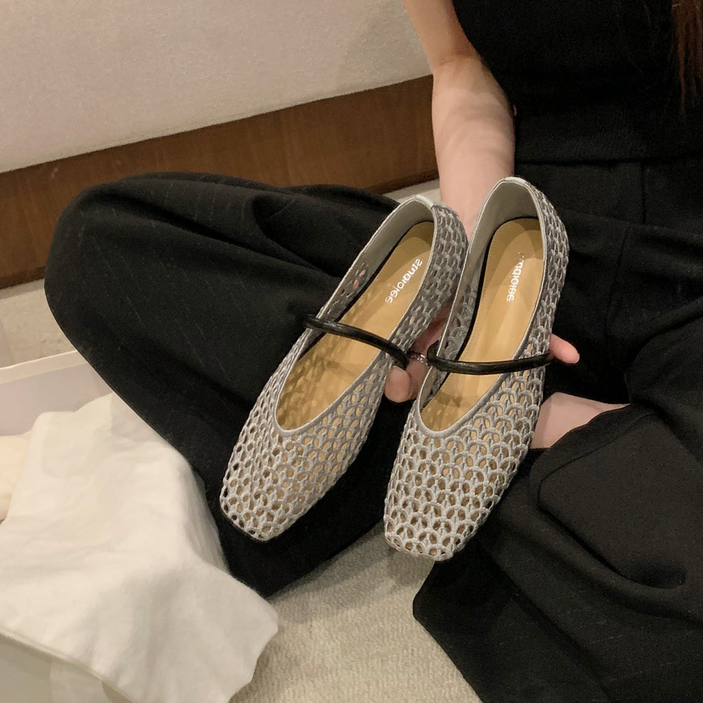 Women's Ballet Flats with Elegant Strap and Airy Mesh Structure