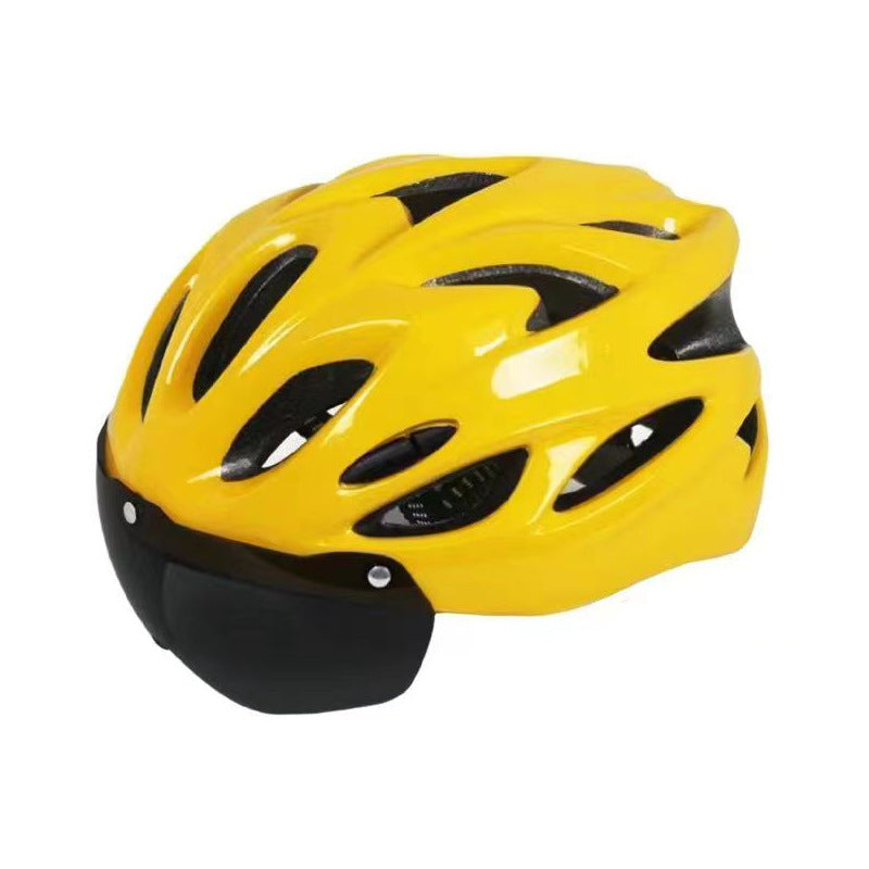 Bicycle Helmet with Integrated Sun Visor and Optimal Ventilation