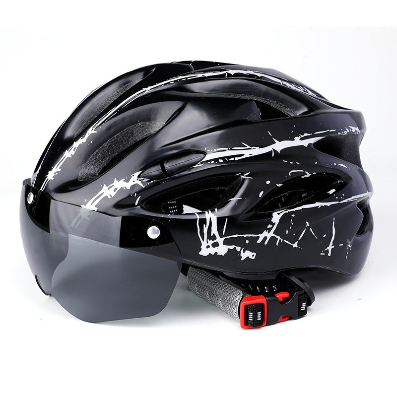 Bicycle Helmet with Integrated Sun Visor and Optimal Ventilation